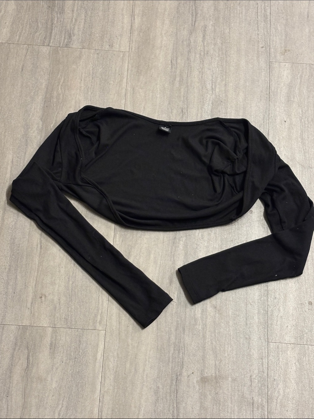 Windsor Black Long-Sleeve Crop Top